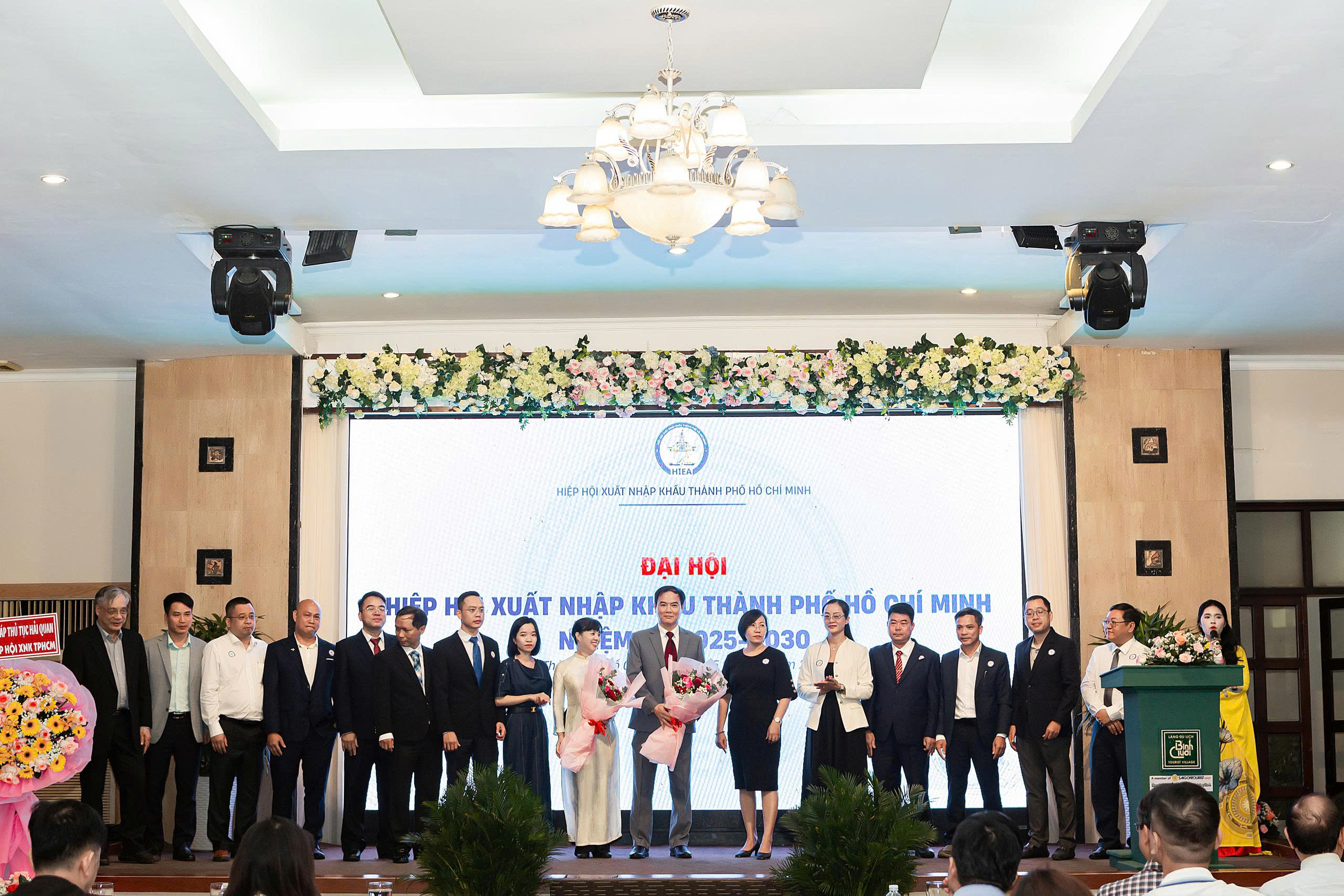 Hình ảnh: Ban Chấp hành Đại hội Hiệp hội Xuất nhập khẩu Thành phố Hồ Chí Minh (HIEA) nhiệm kỳ 2025–2030